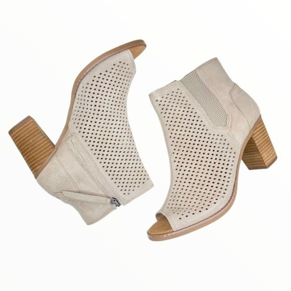 Toms Shoes - Toms Suede Laser Cut Block Heel Ankle Booties NWT